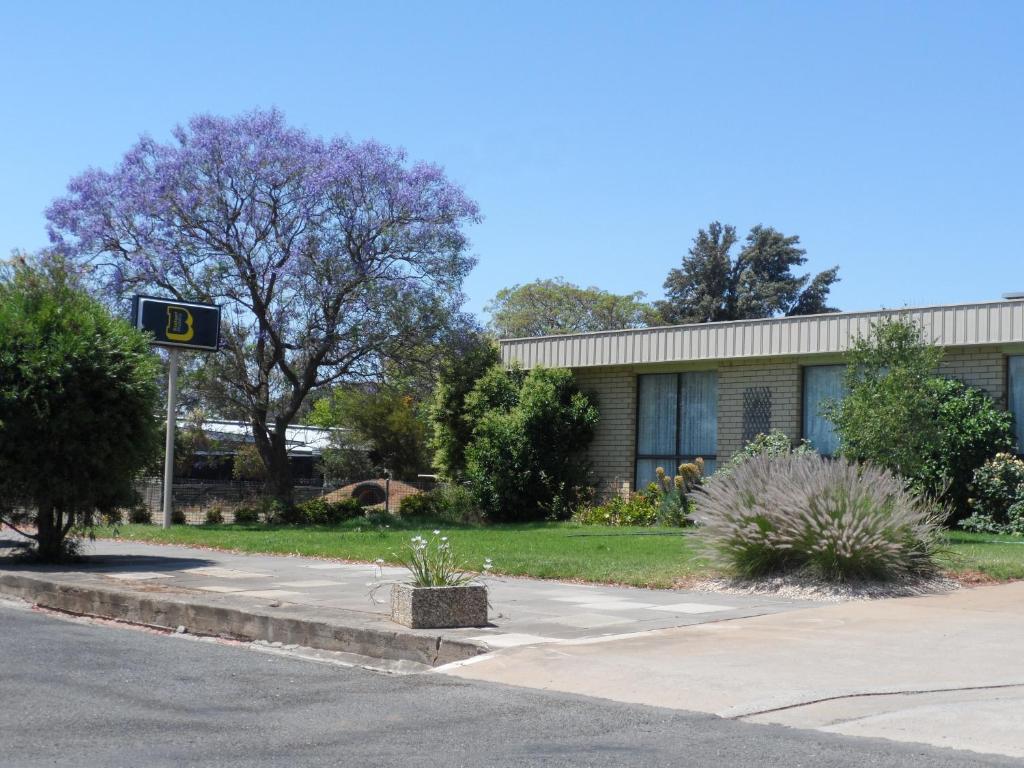 Mount Wycheproof Motor Inn Exterior photo